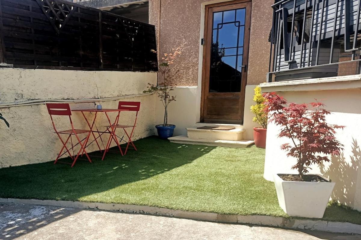 Le Petit Cocon - Parking Prive - Lyon Sud Apartment Venissieux Bagian luar foto